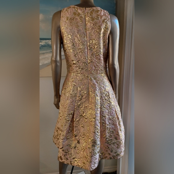 $3,890 OSCAR DE LA RENTA SILK LINED GORGEOUS PINK GOLD BROCADE RUNWAY DRESS 8 - Picture 8 of 11